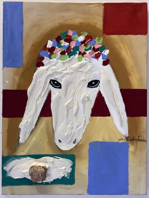 Acrylic on canvas by Menashe Kadishman – a white sheep head in the center, crowned with colorful dabs of red, green, blue and pink. The background features golden, red and blue geometric shapes. At the bottom, a real stone is embedded in thick white paint, symbolizing a direct link to Jerusalem. The mix of texture and color creates a powerful and distinctive presence.