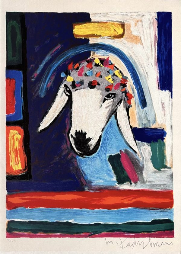 Silkscreen by Menashe Kadishman – a white sheep head in the center with a crown of colorful dots in red, yellow, blue and green. Surrounding the figure is a vibrant abstract composition of bold brushstrokes in blue, red and orange, creating a lively and dramatic atmosphere. The combination of figurative and abstract elements reflects Kadishman’s unique and festive artistic language.